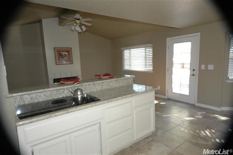 337 Rafael Dr, Elverta, CA 95626 photo 2