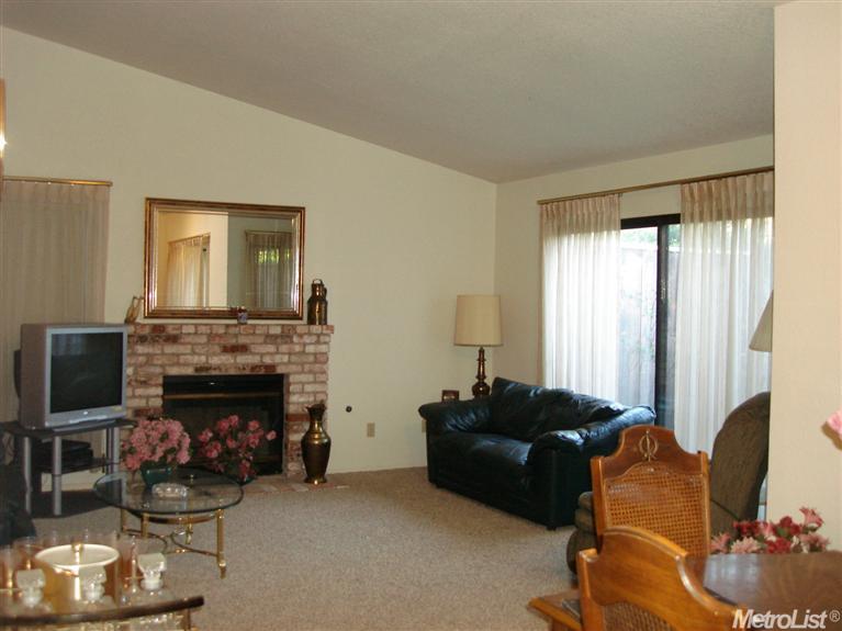 1102 Cedar Creek Dr #3, Modesto, CA 95355 photo 3