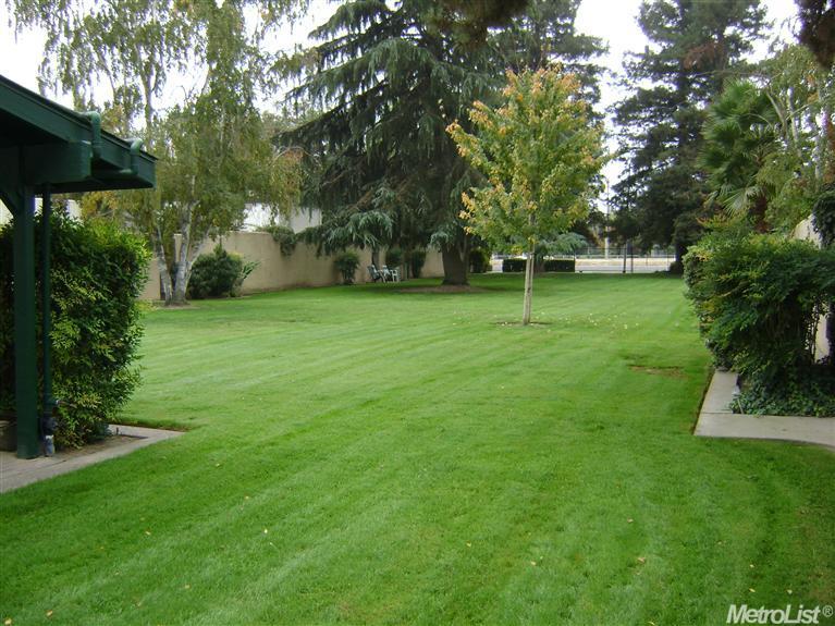 810 Murphy Dr, Turlock, CA 95380 photo 4