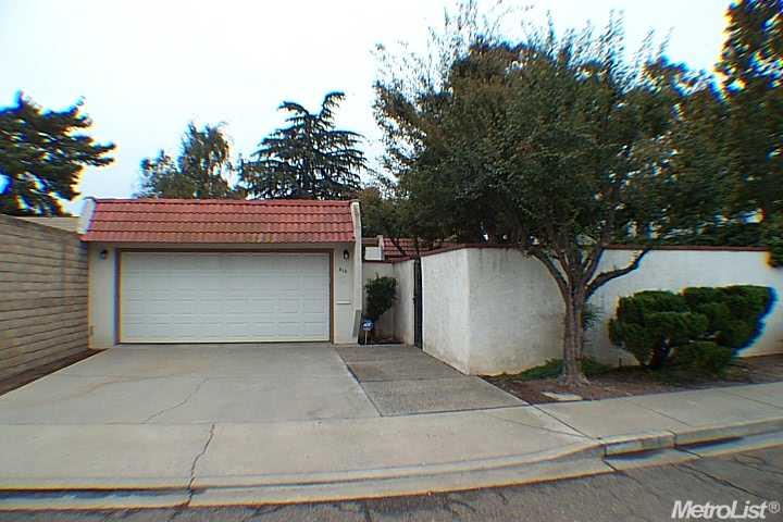 810 Murphy Dr, Turlock, CA 95380 photo 1
