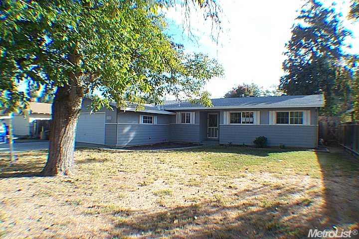 1428 Lucerne Ave, Gustine, CA 95322 photo 1