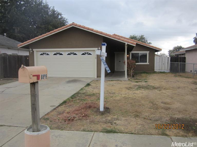 8809 Laird St, Patterson, CA 95363 photo 1