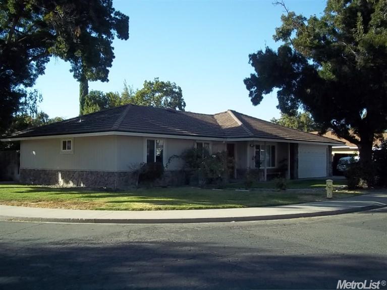 1213 Blue Daisy Way, Modesto, CA 95355 photo 1