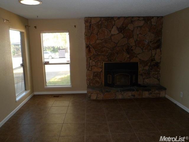 540 Fullerton Dr, Turlock, CA 95382 photo 11