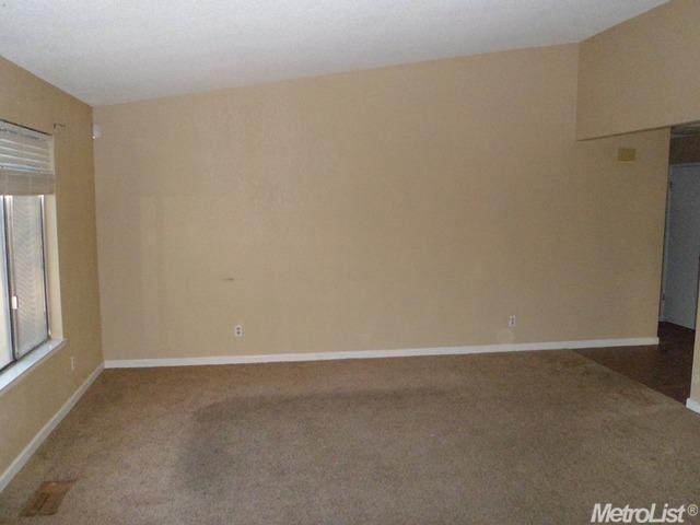 540 Fullerton Dr, Turlock, CA 95382 photo 9