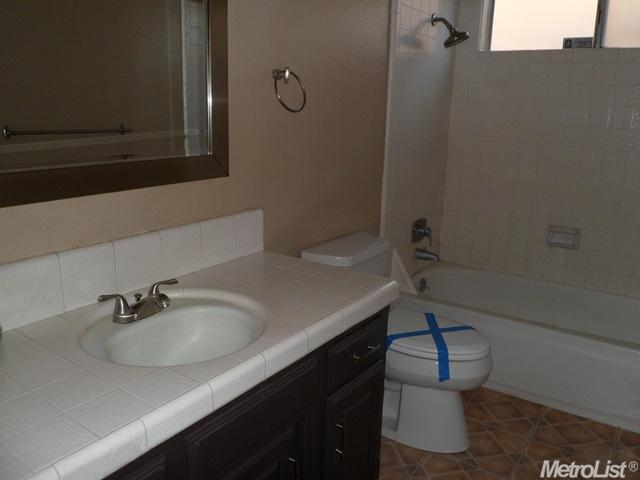 540 Fullerton Dr, Turlock, CA 95382 photo 14
