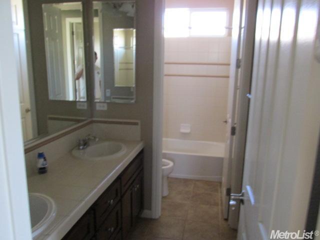 4217 Noah Ct, Modesto, CA 95356 photo 9