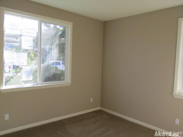 4217 Noah Ct, Modesto, CA 95356 photo 2