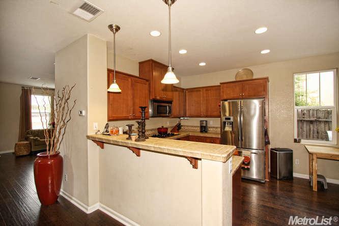 1332 Bugby Ln, Folsom, CA 95630 photo 5