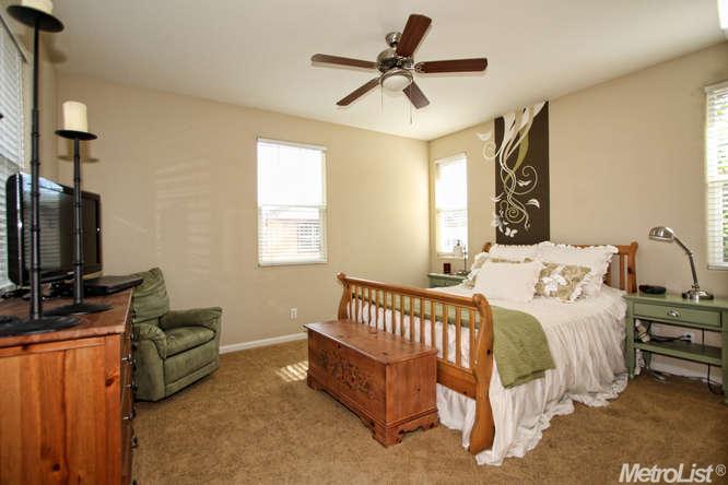 1332 Bugby Ln, Folsom, CA 95630 photo 6