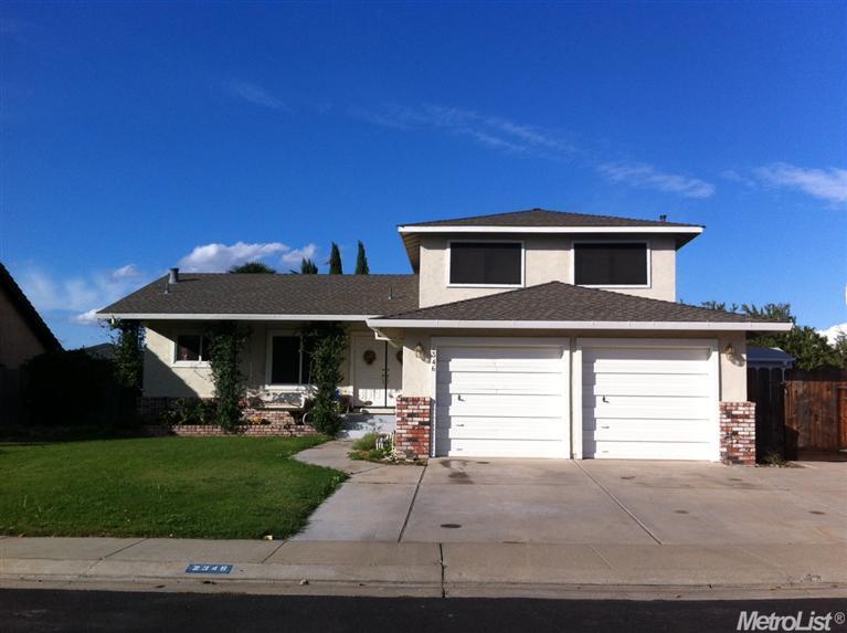 2346 Spring Dr, Escalon, CA 95320 photo 1