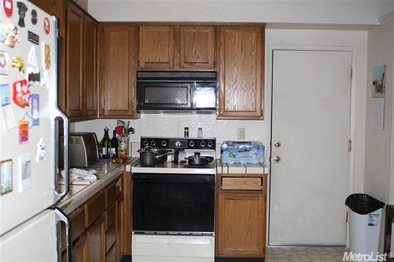 543 Messer Pl, Patterson, CA 95363 photo 4