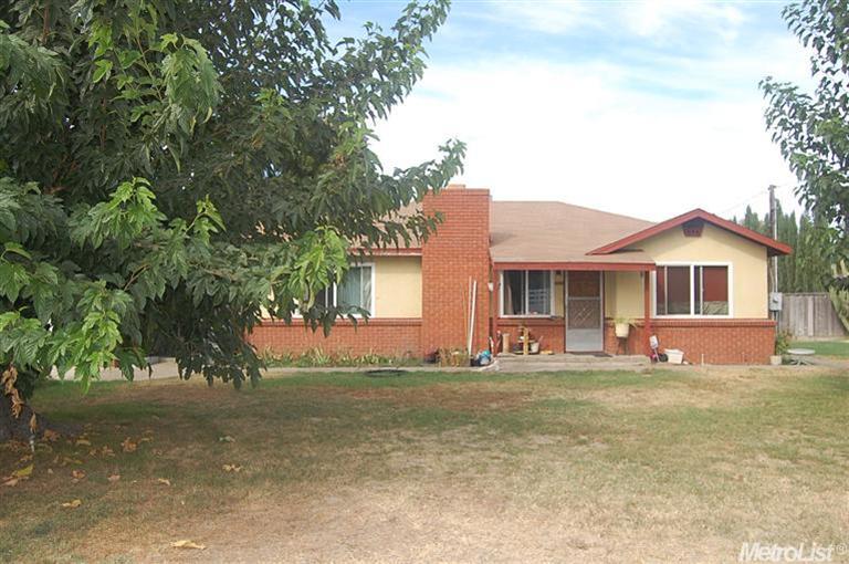 3755 E Redwood Rd, Ceres, CA 95307 photo 1