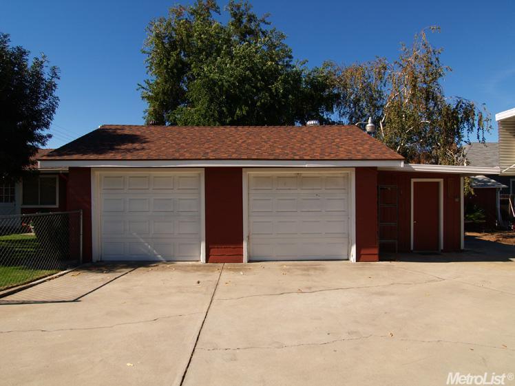 2443 W Rumble Rd, Modesto, CA 95350 photo 18