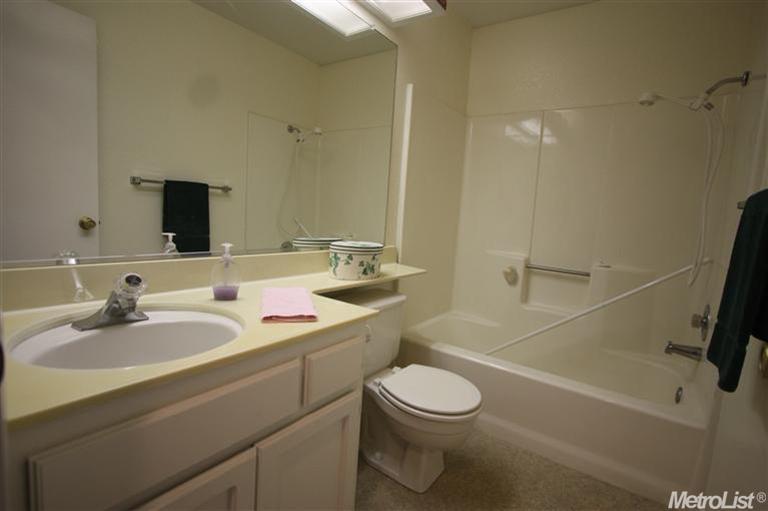 3609 Blackstone Way, Modesto, CA 95356 photo 16