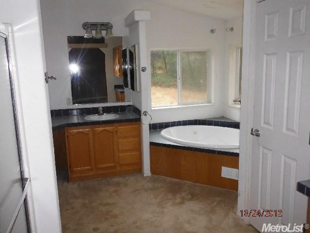 12373 Creek View Dr, Grass Valley, CA 95949 photo 14