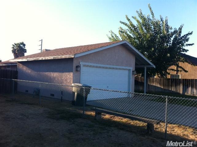 8805 Laird St, Patterson, CA 95363 photo 15