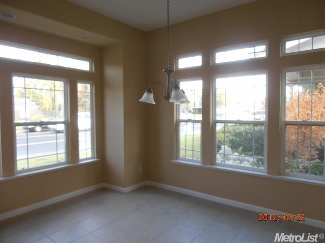 526 E Milgeo Ave, Ripon, CA 95366 photo 6