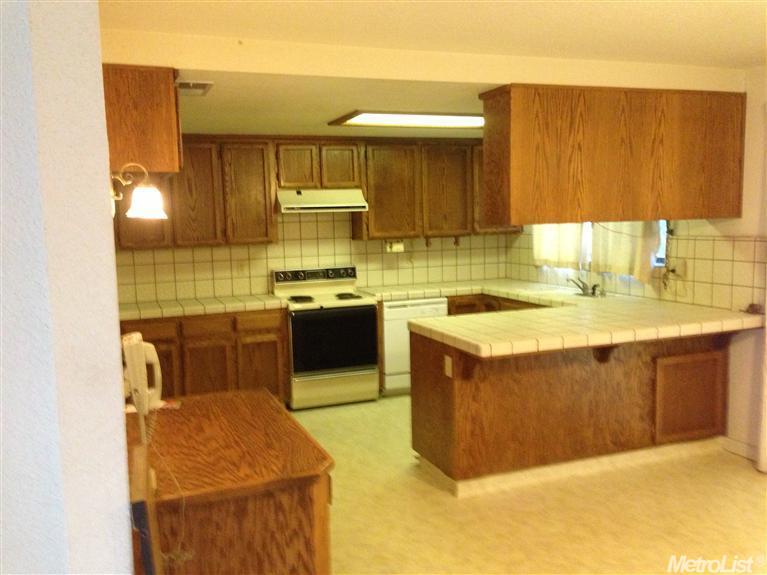 25 Frazine Rd, Modesto, CA 95357 photo 2
