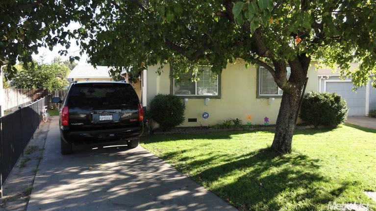 500 Sonora Ave, Lodi, CA 95240 photo 2