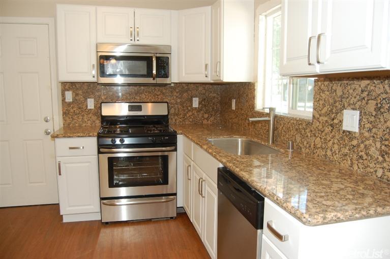 426 N Emerald Ave, Modesto, CA 95351 photo 3
