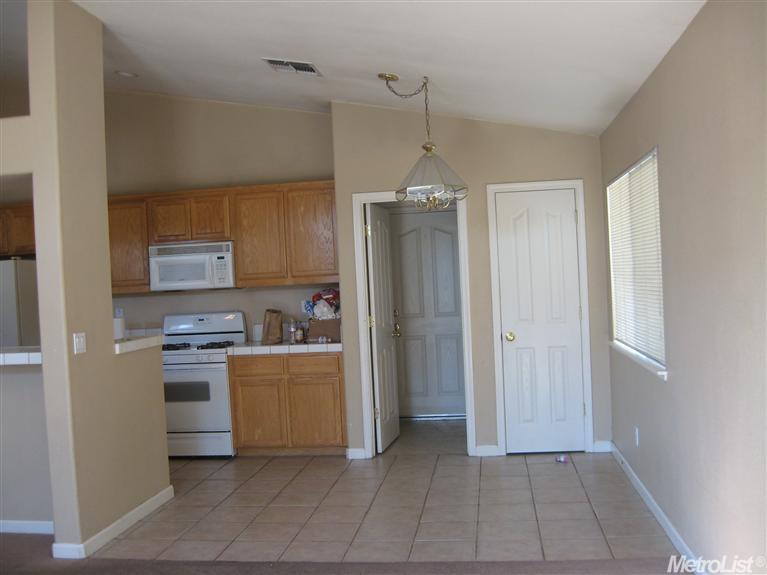 992 Norman Dr, Manteca, CA 95336 photo 7
