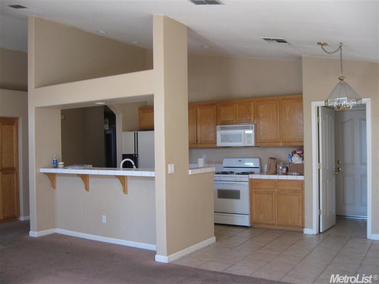 992 Norman Dr, Manteca, CA 95336 photo 5