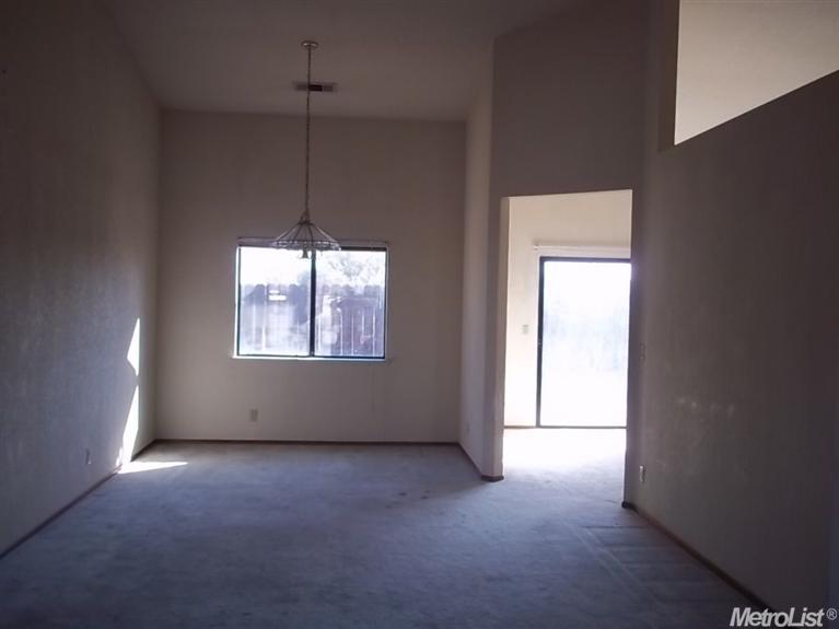 5800 Horn Way, Keyes, CA 95328 photo 2
