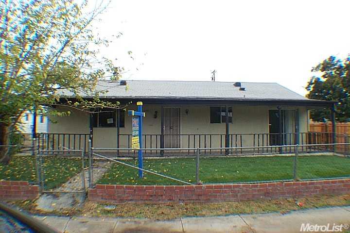 330 Poplar Ave, Manteca, CA 95336 photo 1