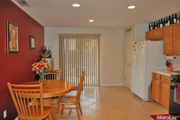 4242 Stromford Way, Mather, CA 95655 photo 4
