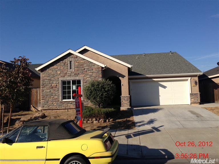 331 Paige Ln, Merced, CA 95341 photo 1