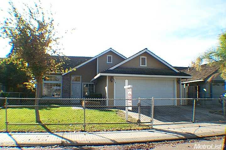400 Kirbys Mill Dr, Modesto, CA 95358 photo 1