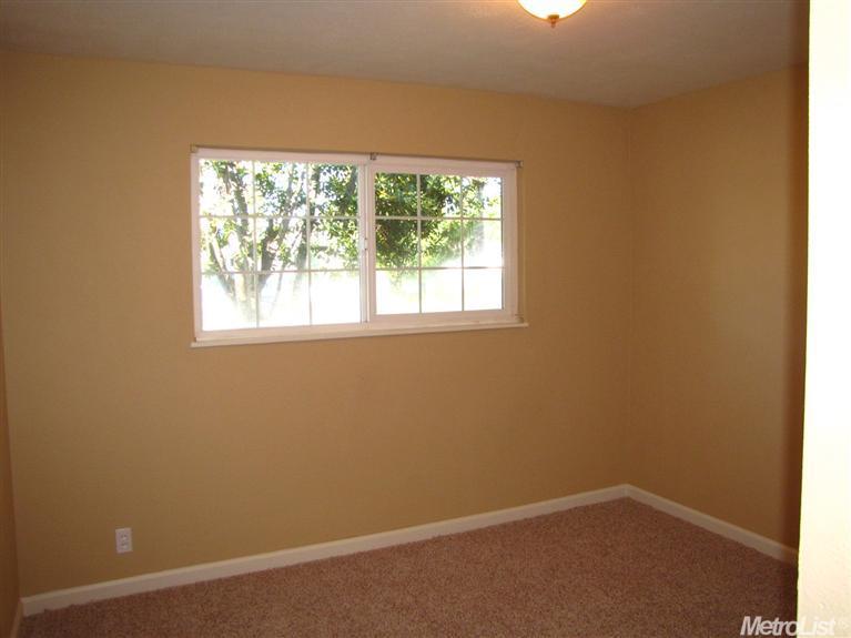 951 Daisy Ave, Lodi, CA 95242 photo 10
