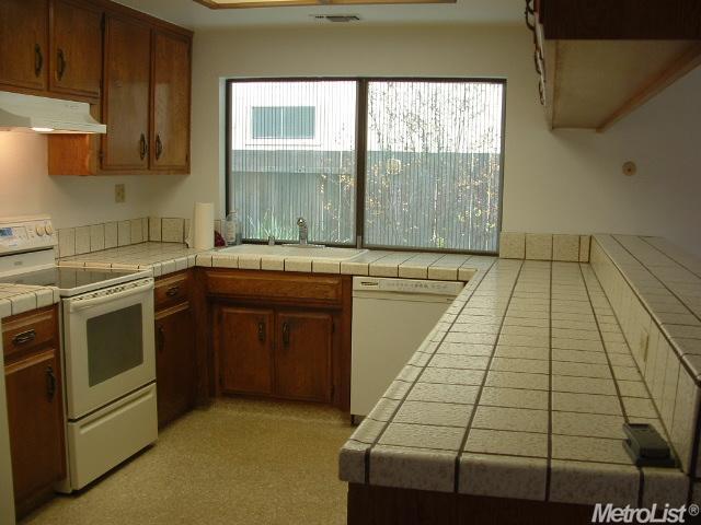 228 El Cajon Ave, Davis, CA 95616 photo 3