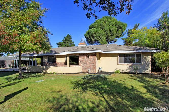 5225 Vale Dr, Carmichael, CA 95608 photo 2