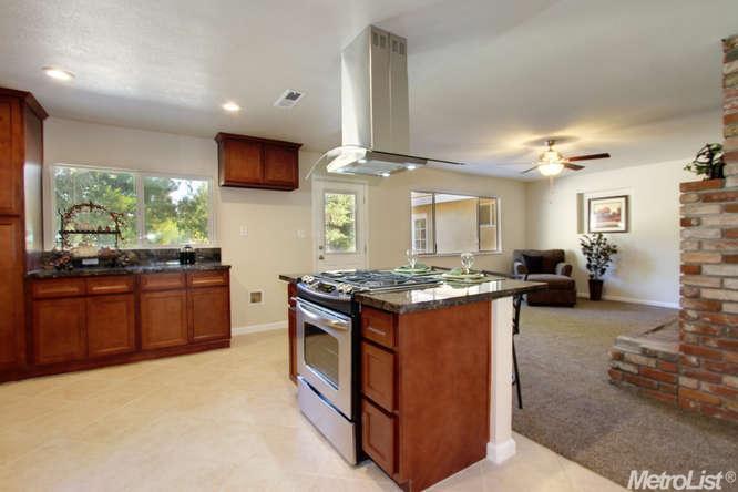 5225 Vale Dr, Carmichael, CA 95608 photo 8