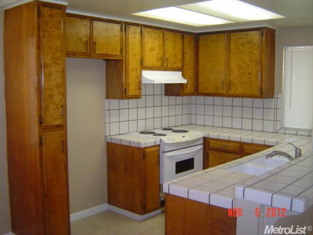 3100 Pyramid Dr, Ceres, CA 95307 photo 2