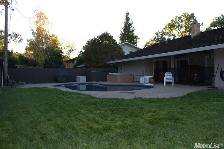 5540 Kiva Dr, Carmichael, CA 95608 photo 9