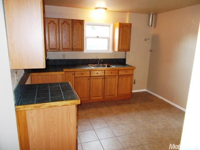 558 Key Ave, Ripon, CA 95366 photo 10