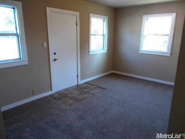 558 Key Ave, Ripon, CA 95366 photo 7