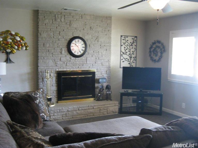 255 Charles St, Lodi, CA 95240 photo 7