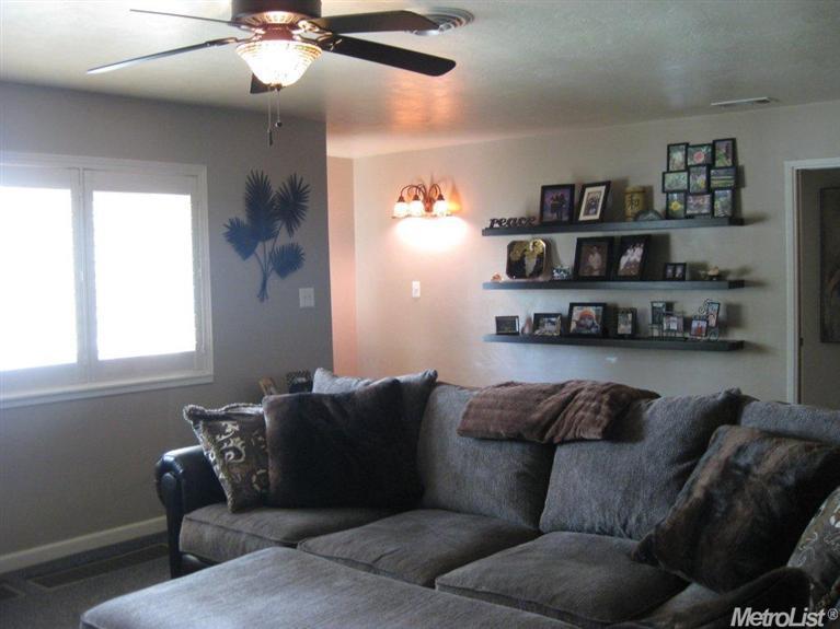 255 Charles St, Lodi, CA 95240 photo 8