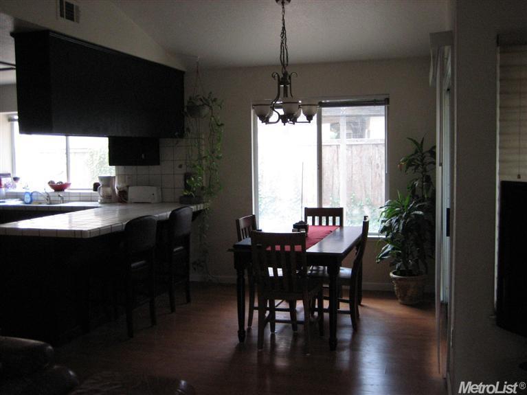 315 Meyenberg Ave, Ripon, CA 95366 photo 4