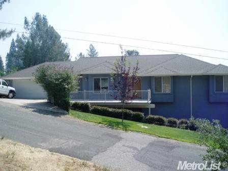 415 Pleasant St, Colfax, CA 95713 photo 1