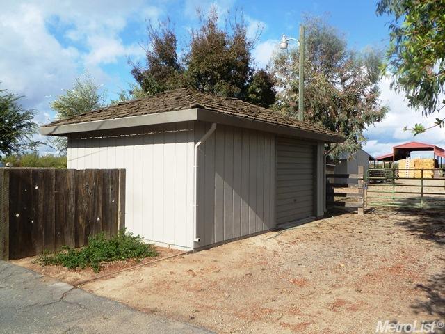 731 E Barnhart Rd, Turlock, CA 95382 photo 7