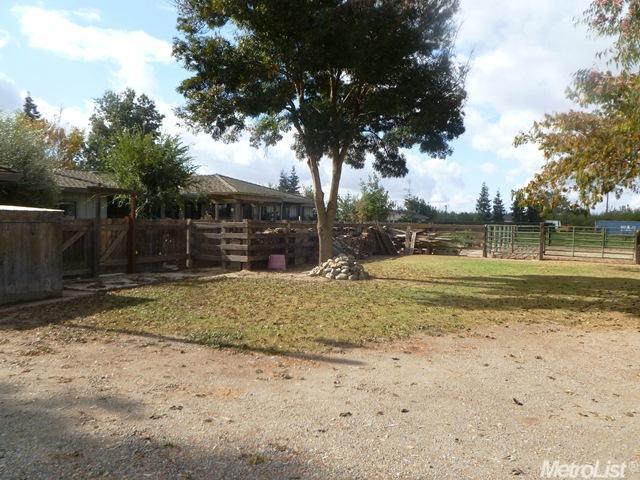 731 E Barnhart Rd, Turlock, CA 95382 photo 19