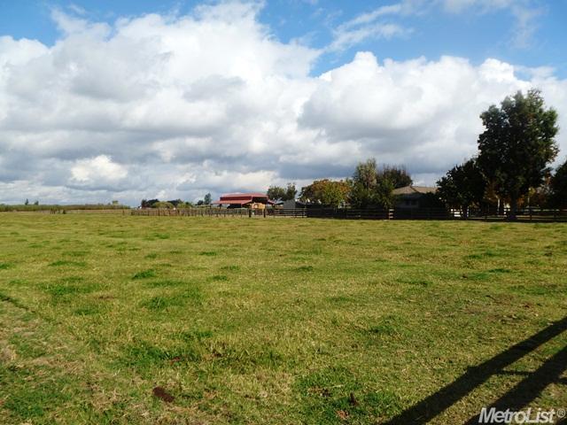 731 E Barnhart Rd, Turlock, CA 95382 photo 22