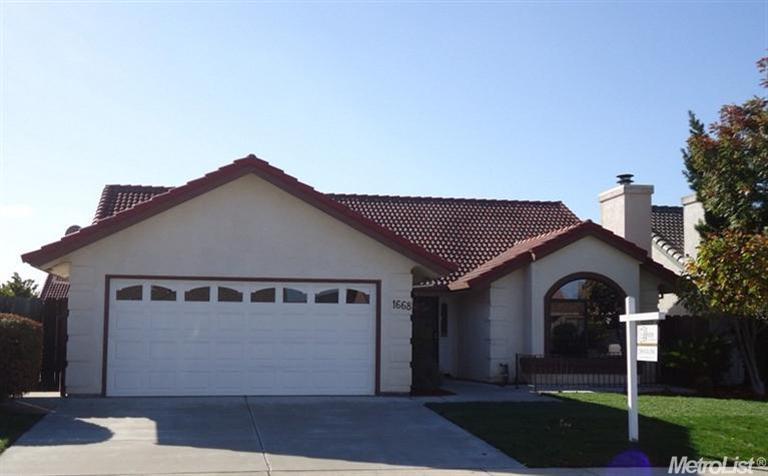 1668 Brookside Dr, Manteca, CA 95336 photo 1