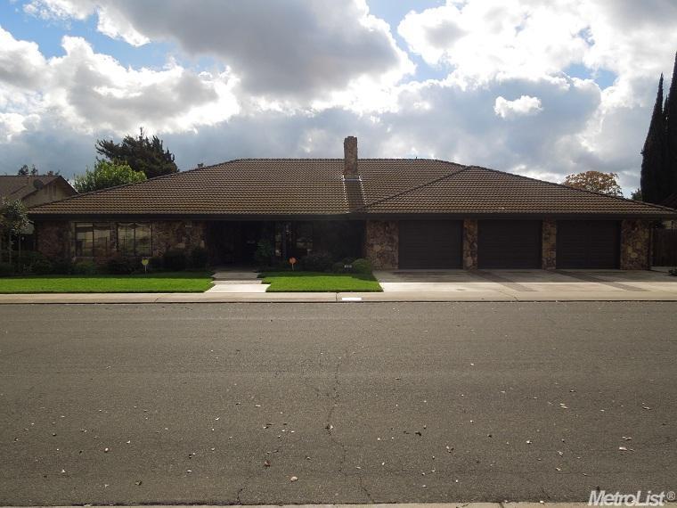 2420 Walter Dr, Modesto, CA 95351 photo 1