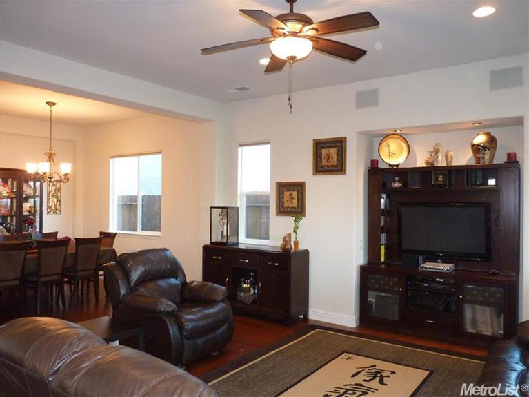 2056 Devonport Loop, Roseville, CA 95747 photo 3